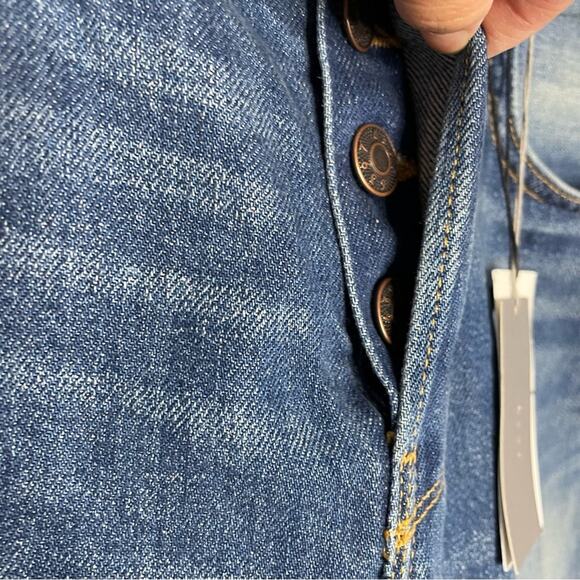 6397 Baggy Jean in Classic Vintage Wash Distressed Slouchy fit - Picture 11 of 14